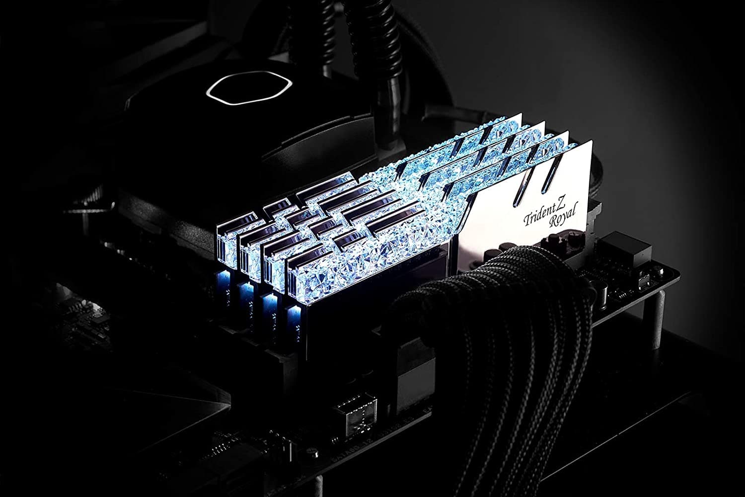 G.SKILL Trident Z Royal RGB 16GB ( 8GB x 2 ) 3600MHz DDR4 RAM ( Silver ) ( CL18 )