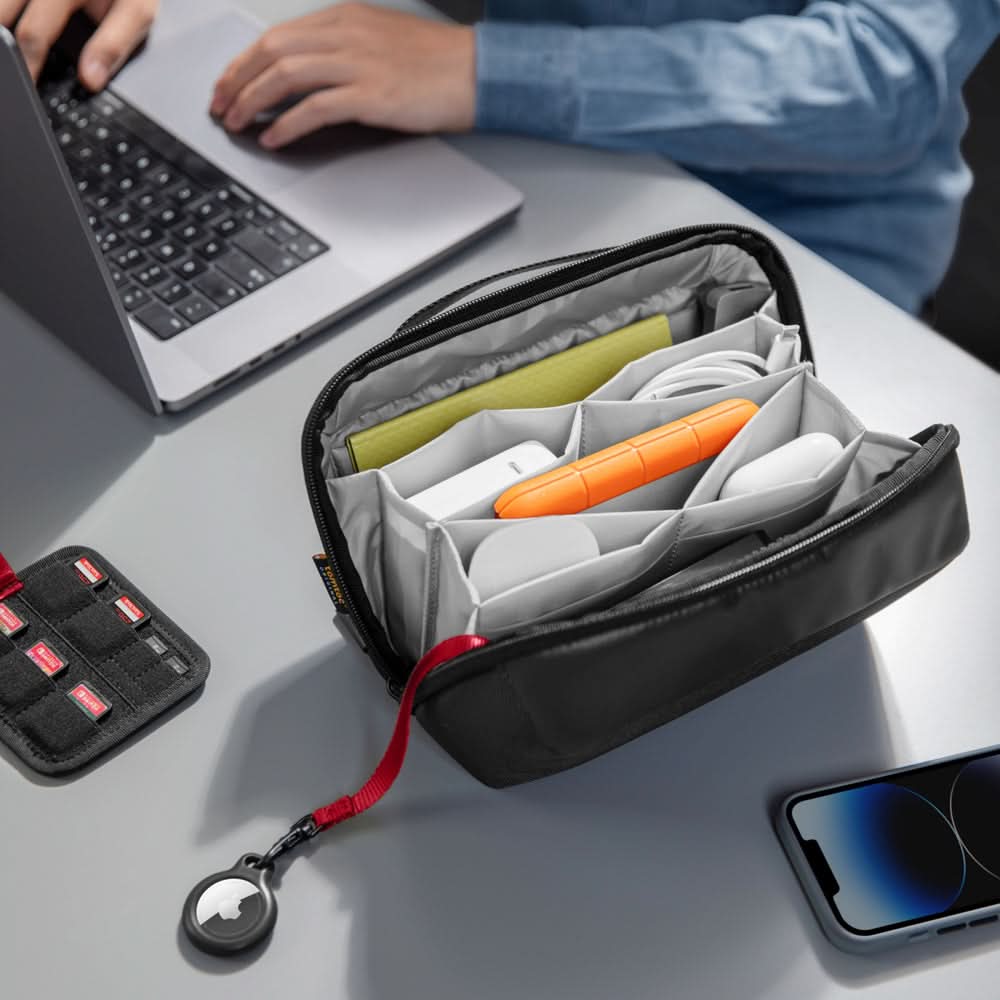 TOMTOC NAVIGATOR-T13 ACCESSORY POUCH 2.4 L-BLACK
