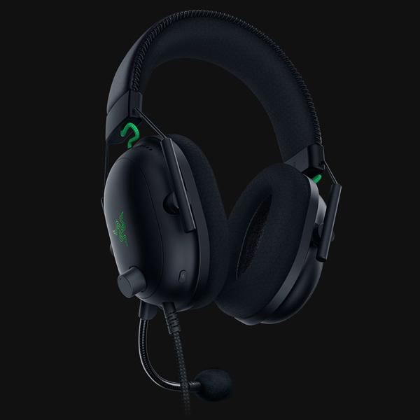 RAZER BlackShark V2 + USB Sound Card Stereo Gaming Headphone ( Black ) ( PC / Xbox / Mobile / Mac )