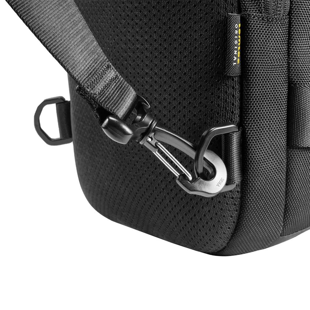 TOMTOC NAVIGATOR-T24 SLING BAG 11 INCH/5L-BLACK