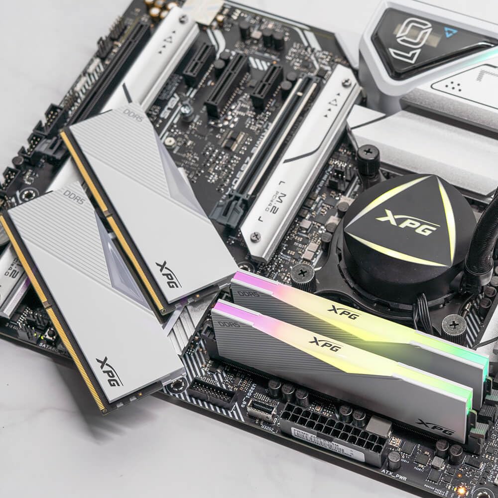 ADATA XPG 32GB D5 6000MHZ LANCER WHITE RGB AX5U6000C3032G-CLAWH