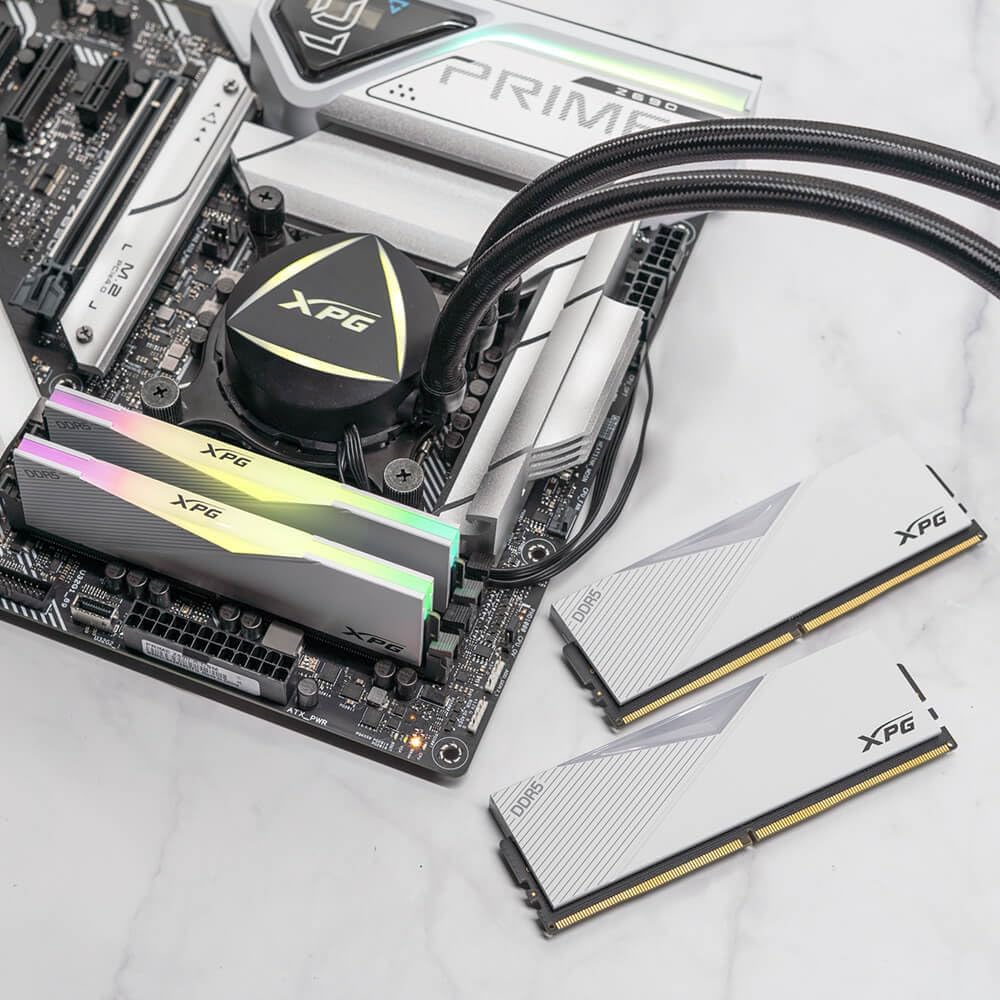 XPG 16GB*2 D5 5200MHZ LANCER RGB WHITE AX5U5200C3816G-DCLARWH