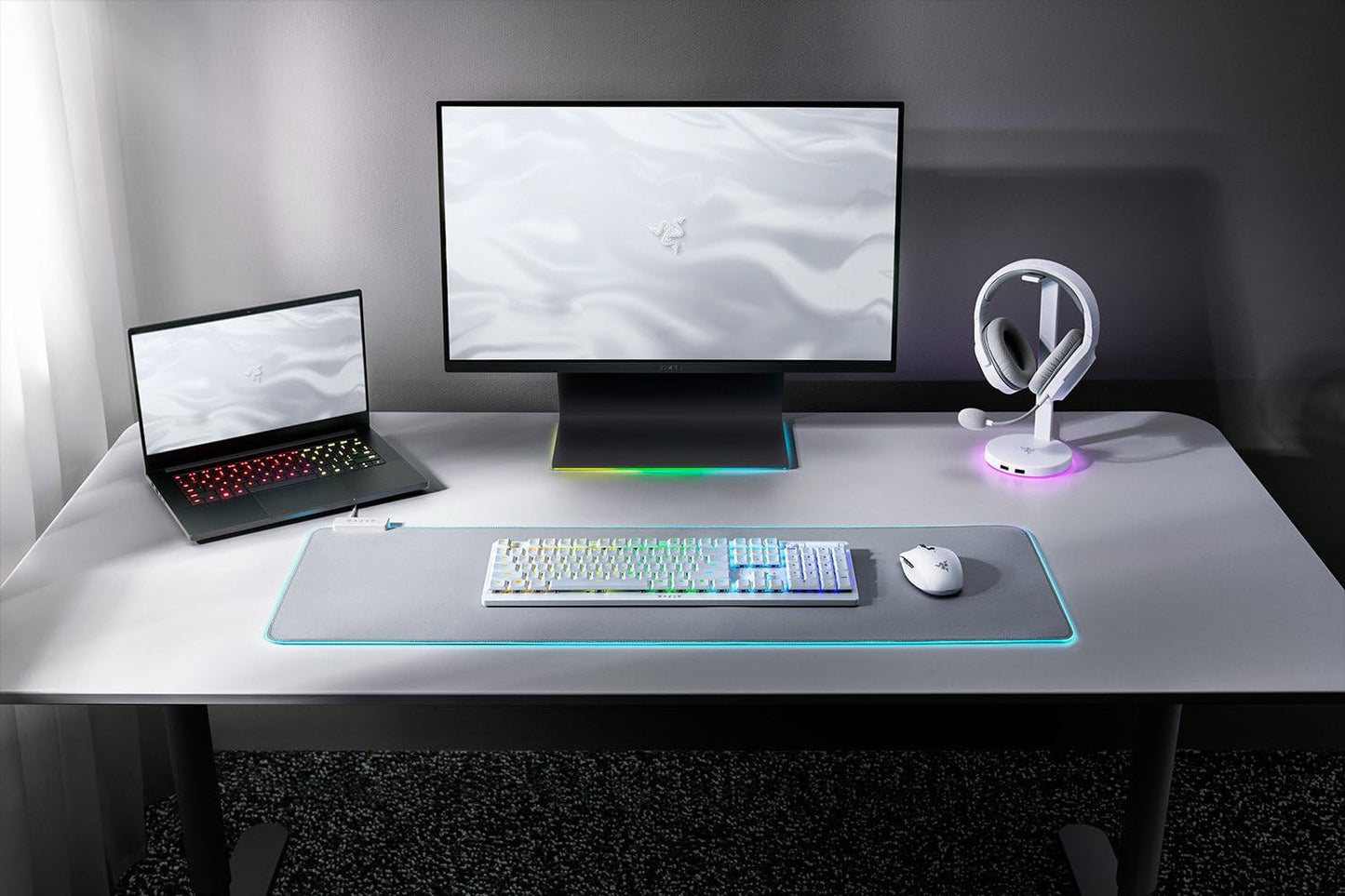 RAZER DEATHSTALKER V2 PRO - WIRELESS LOW PROFILE OPTICAL GAMING KEYBOARD (CLICKY PURPLE SWITCH) - WHITE RZ03-04363500-R3M1