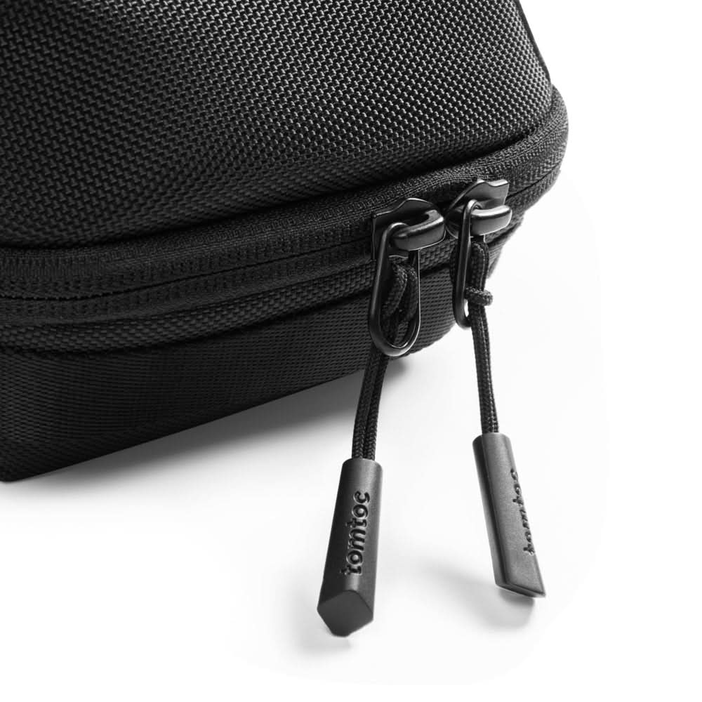 TOMTOC NAVIGATOR-T13 ACCESSORY POUCH 2.4 L-BLACK