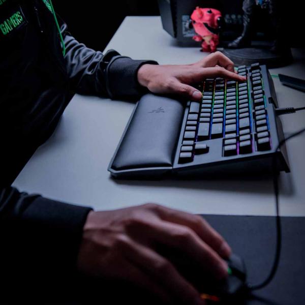 RAZER BlackWidow Tournament Edition Chroma V2 RGB Tenkeyless Mechanical Gaming Keyboard ( Razer Green Switch )