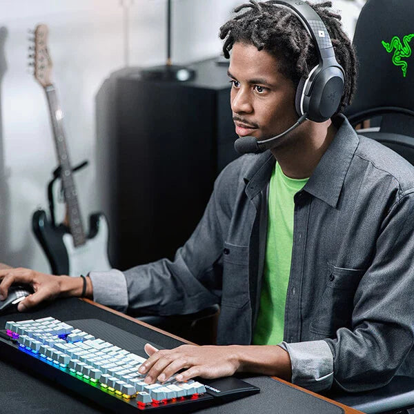 RAZER Barracuda X ( 2022 ) Roblox Edition USB 7.1 Surround Gaming Headphone ( Black ) ( PC / Mobile / Mac )