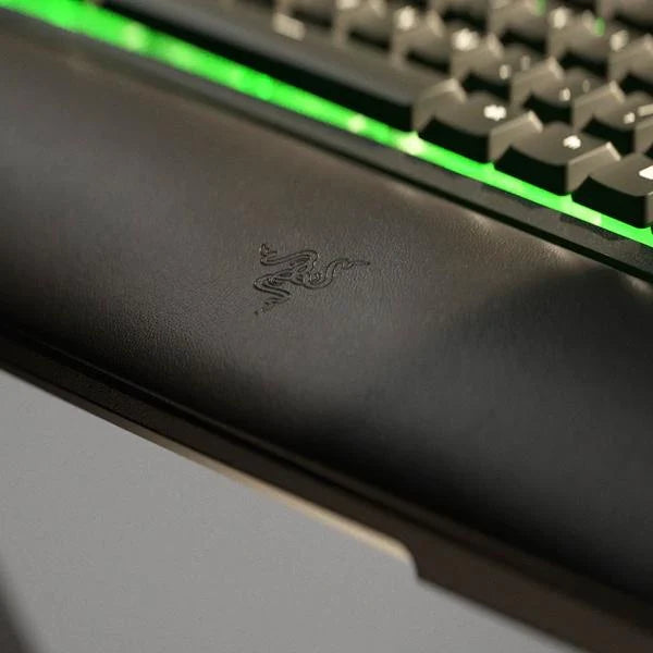 RAZER Ornata V2 Chroma Full Size RGB Mecha-Membrane Gaming Keyboard ( Black )