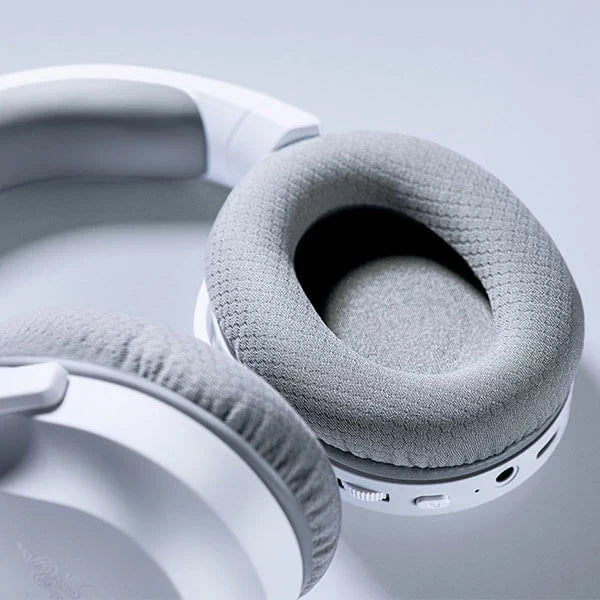 RAZER Barracuda X ( 2022 ) 7.1 Surround Gaming Headphone ( Mercury ) ( PC / Mobile / Mac )