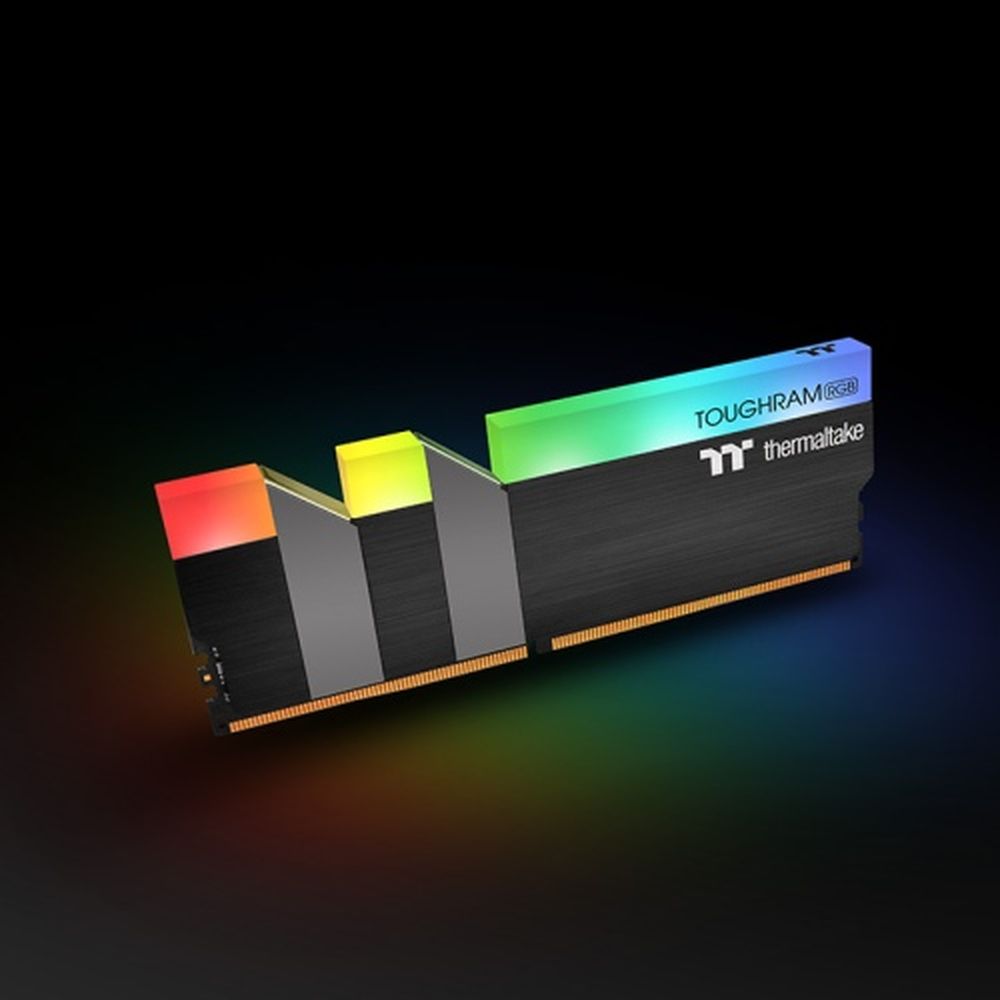 THERMALTAKE Toughram RGB 16GB ( 8GB x 2 ) 3600MHz DDR4 RAM ( CL18 )